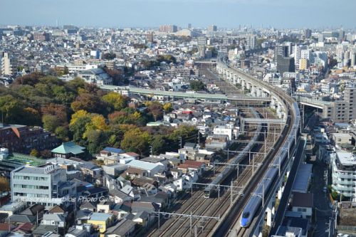 都心を駆ける北陸新幹線を俯瞰にて2