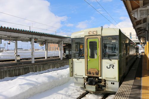 北上線でも冬季に駅を通過するみたい