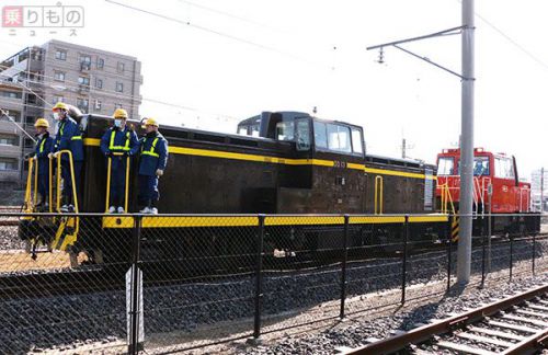 「鉄道博物館」に歴史的ディーゼル機関車DD13形「トップナンバー」が帰還 展示再開へ