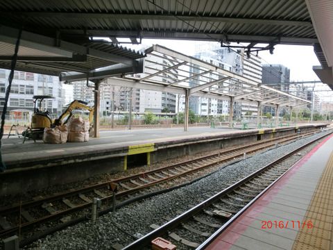 新大阪駅 旧11・12番のりば改装工事(2016年11月6日)