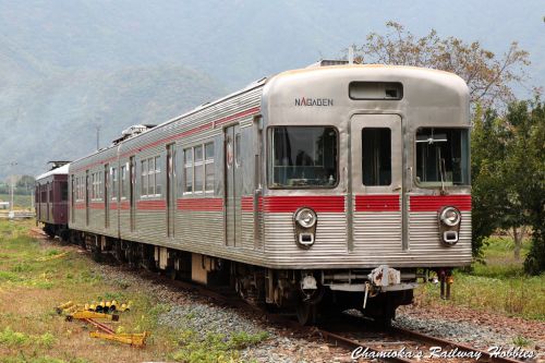 【鉄道写真】信濃川田駅跡に放置されていた長野電鉄3500系
