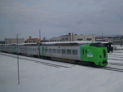 特急「ライラック」もラッピングを施行してスタンバイ完了!!