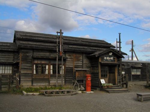 明日萌駅