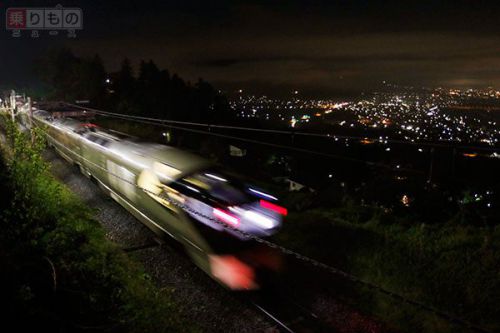 豪華寝台列車「四季島」きょう最初の東日本一周終え上野へ 「日本三大車窓」で歓迎も(写真17枚)