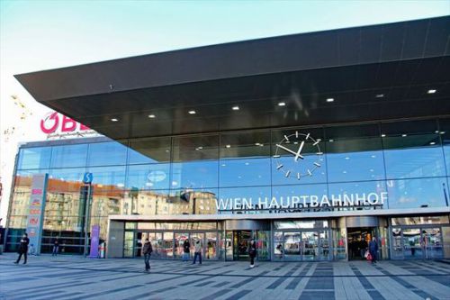 ウィーン中央駅にて【2016年1月 JAL特典ファーストで行く欧州旅行記(その16)】
