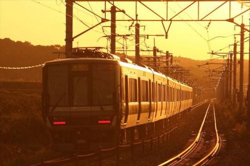 第1022回 「銀色電車」 のスポットライト