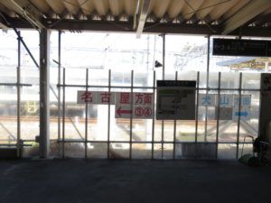 名鉄犬山線布袋駅上り線高架化後の構内観察