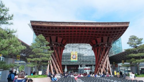 ♪日本真ん中らへん鉄道の旅2017初夏♪第36話『世界で最も美しい駅のひとつ「金沢駅」。スタイリッシュだね~』