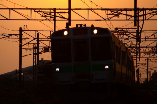 菊水カーブの夕練で電車 2017/06/20