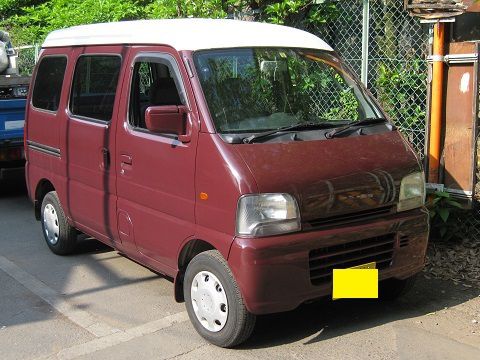 自家用車に阪急マルーンを塗装する(窓枠編-1)