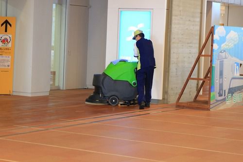 このカラーリング、どこかで見覚えが……・旭川駅