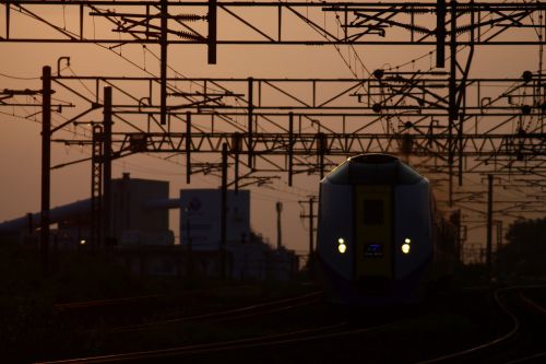 菊水カーブの夕練で特急型気動車 2017/06/30