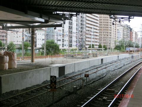 新大阪駅 旧11・12番のりば改装工事(2017年8月)