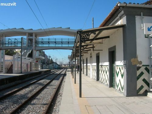 060. ラヴラディオ駅 Lavradio ポルトガルの鉄道駅