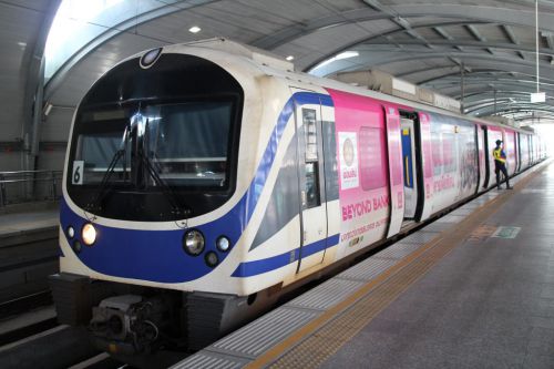 エアポートレイルリンクでスワンナプーム空港駅からバンコク市内パヤタイ駅へ