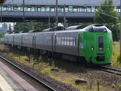 岩見沢駅でリタイアした789系0番台HE-103編成+HE-203編成が営業運転復帰