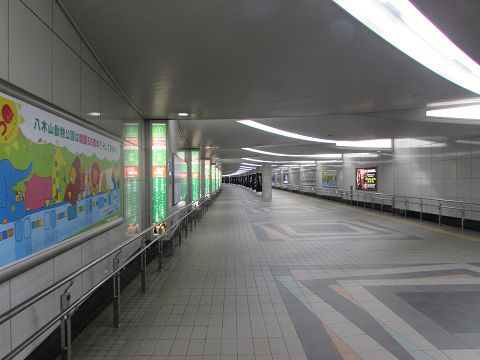 早朝の仙台駅前地下通路。 【2016年08月 宮城県仙台市】