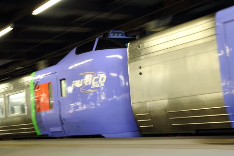 臨時特急ニセコ号の最終日で冬はどうなる?-釧路方頭増結のスーパーおおぞら1号