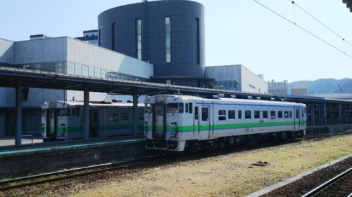 函館駅ホームで撮影