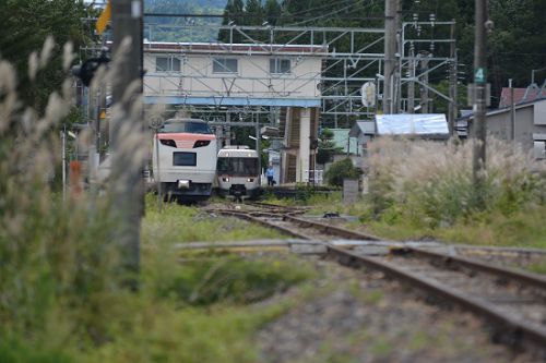 9月18日撮影 「北アルプスいろどり」号 その4 神城駅交換