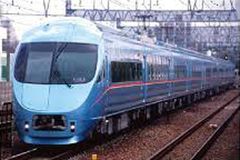 【小田急】24日から愛甲石田駅でホームドアの実証実験を開始