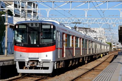 直通特急にもデビューした山陽6000系