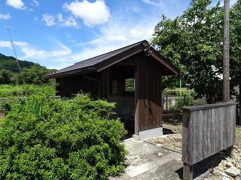 【2017/8/12-14 西日本の旅⑦】地福駅の汲み取りトイレと12系トイレ