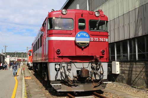 あきた鉄道ふれあいフェスタ2017in秋田車両センターの様子