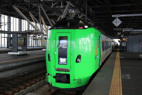 萌黄色のあいつ・旭川駅