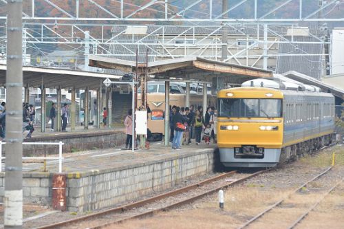 本日の撮影　「189系団体臨時列車で行く長野新幹線車両センターの旅」辰野線経由より