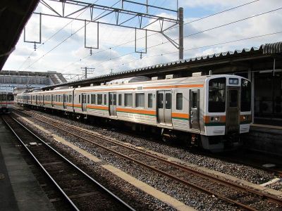 JR東海211系0番台 JR東海関西本線快速名古屋行き