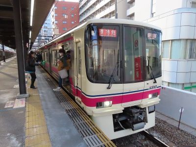 京王8000系 京王線準特急新宿行き