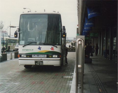 近鉄夜行高速バスの写真(1990年5月頃)大阪~仙台「フォレスト号」など