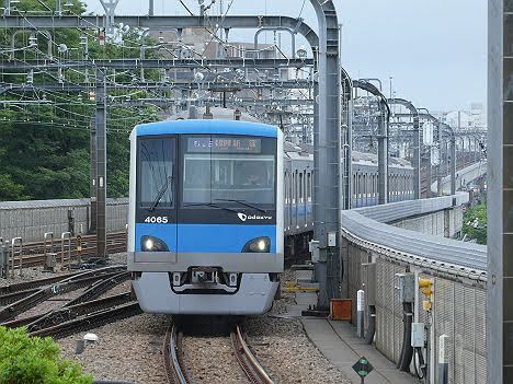 【ダイヤ改正で定期運用なし!】E運用4000形の各駅停車 新宿行き