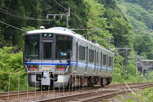 521系を南今庄駅にて3