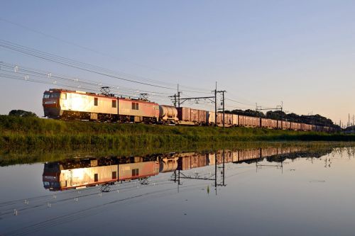 早朝の列車を水鏡×ギラリで...