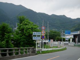 本庄駅から路線バスで八塩温泉へ(歩き時間注意)