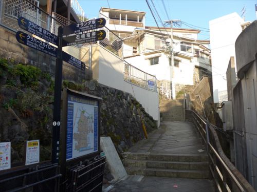 九州駅巡り22冬-総仕上げ編(44) 長崎電気軌道大浦支線 大浦天主堂停留場 ~グラバー園と大浦天主堂~