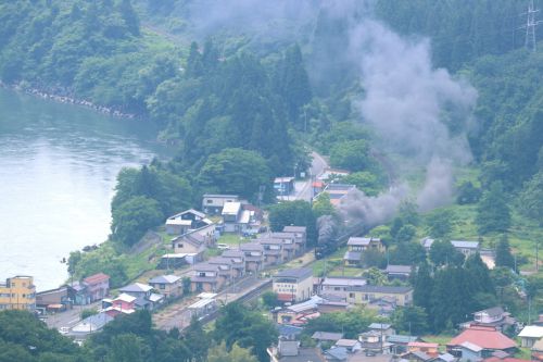 鹿瀬駅通過 - 2022年初夏・磐越西線 -