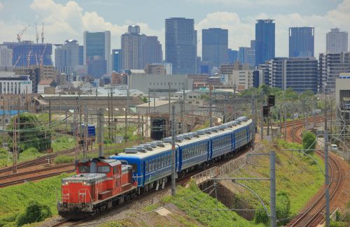 東海道本線の加島陸橋を通過する事業列車のDD51網干訓練とDEC741形検測車(塚本信~尼崎)