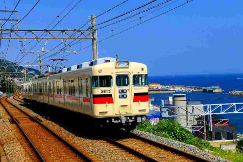 滝の茶屋駅!