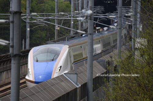 北陸新幹線 トンネル区間を行く1
