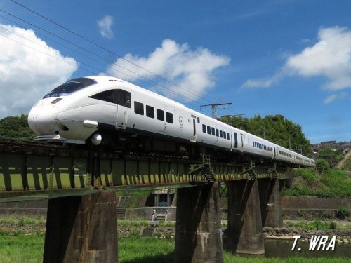 本明川橋梁で長崎本線の電車を撮る【817系&885系】