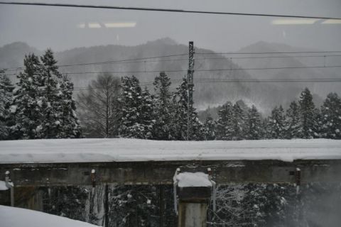 奥羽本線 峠駅〜米沢駅