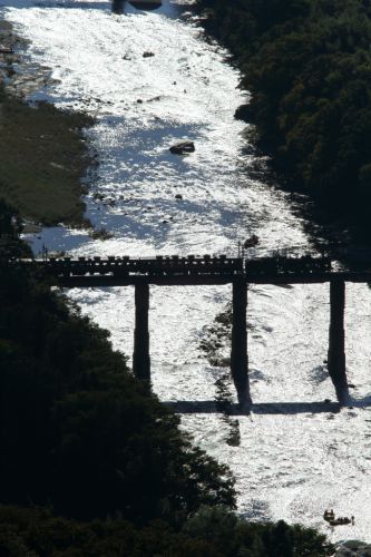 煌めく川を渡る汽車、下る舟 - 2021年・秩父鉄道 -