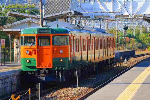 万富駅にて!