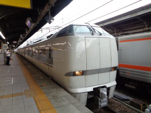新幹線? バカ言うな! サンダバ? とんでもない! 「しらさぎ」で名古屋→金沢