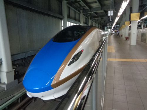 「北陸観光フリーきっぷ」で帰路に就く、新幹線と特急「ひだ」 金沢→高山