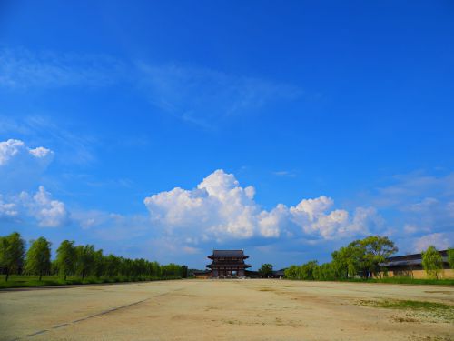 平城宮跡と近鉄特急