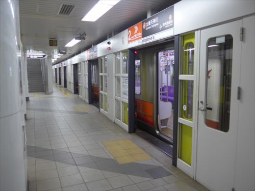 山陰駅巡り22夏-京都兵庫鳥取編(17) 京都市営地下鉄東西線 (太秦天神川駅→烏丸御池駅) ~長い一日の終わりは四条室町の宿へ~
